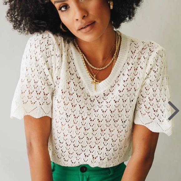 Verge Girl Tops - Crochet Knit V Neck Top Sweater White Ivory Coverup Size Small Medium S/M